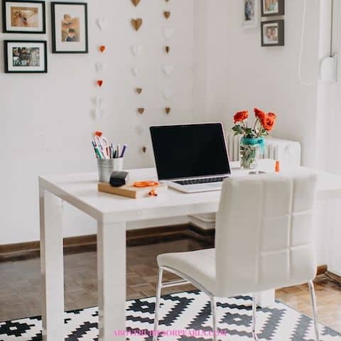 Style your home office with accessories